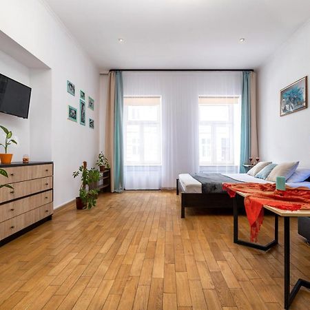Затишний Відпочинок В Центрі Львова Apartment Exterior photo
